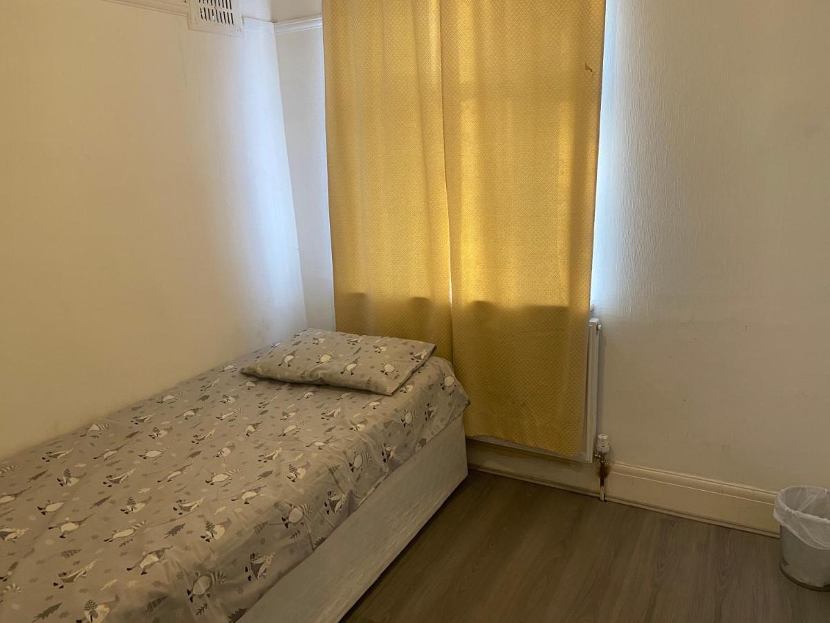 Sunrup Heathrow Apartment Feltham Luaran gambar